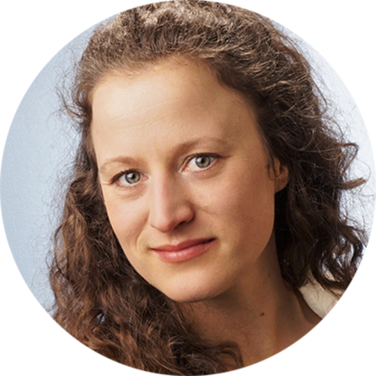 Corinna Nieland